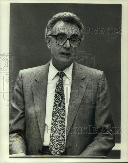 1989 Press Photo Sig Gissler "Death & Media" speech Journalism Honor Society - Historic Images