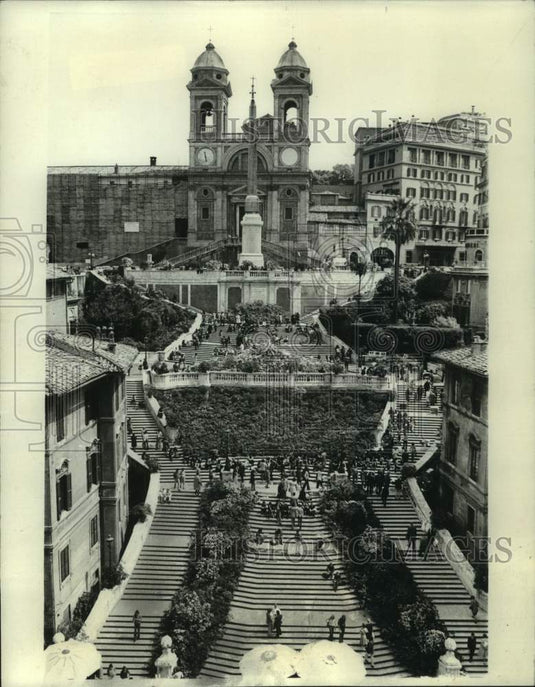 1974, people loiter on the famed Spanish Steps in Rome, Italy - Historic Images