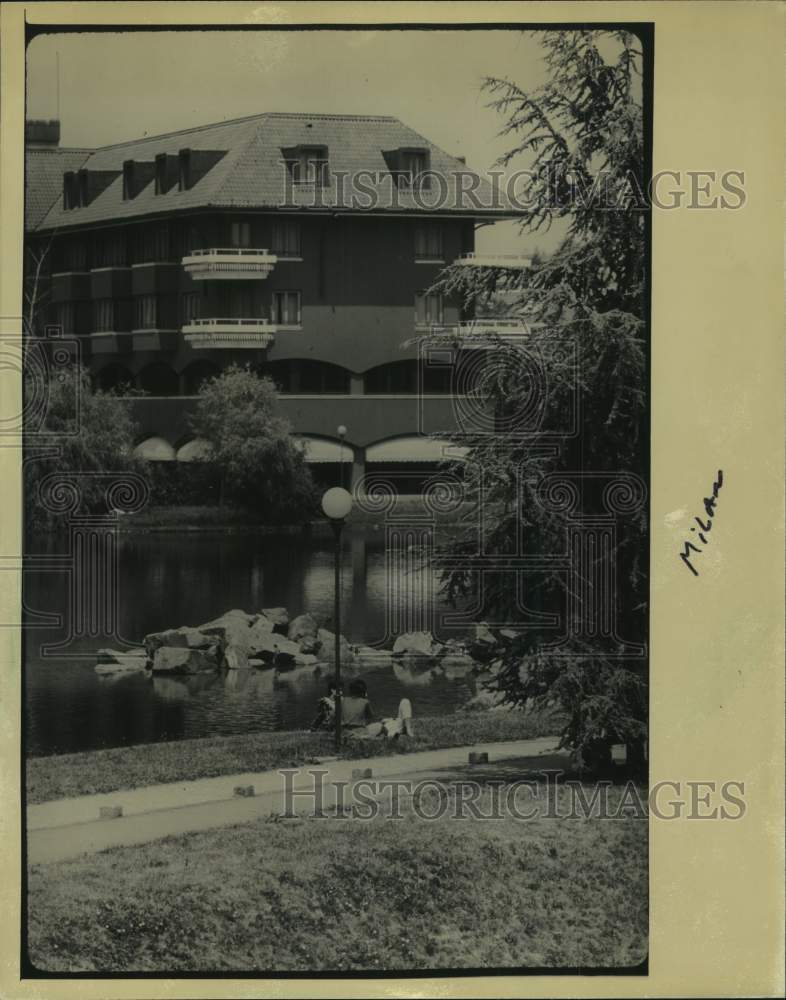 1982 Press Photo Milano 2, housing development just outside Milan, Italy - Historic Images