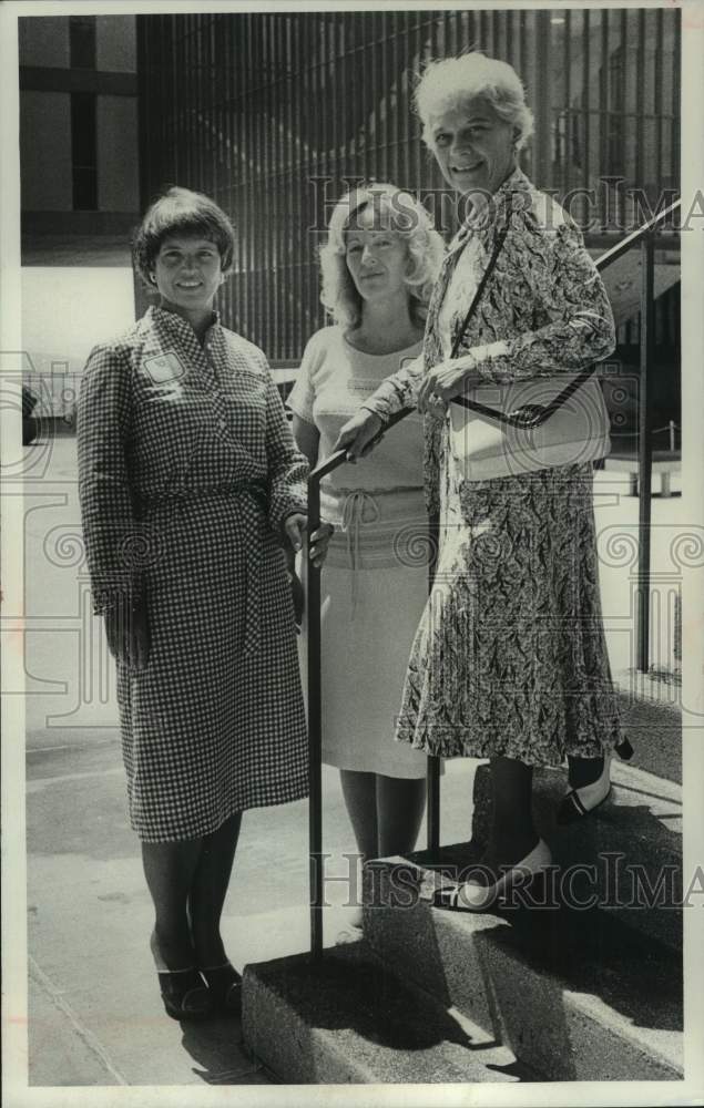 Press Photo Women in the &quot;Women Toward Management&quot; seminar in Wisconsin - Historic Images