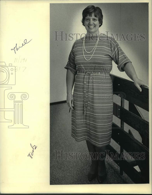 1984 Press Photo Mary Steinke in her Oconomowoc, Wisconsin realty office - Historic Images