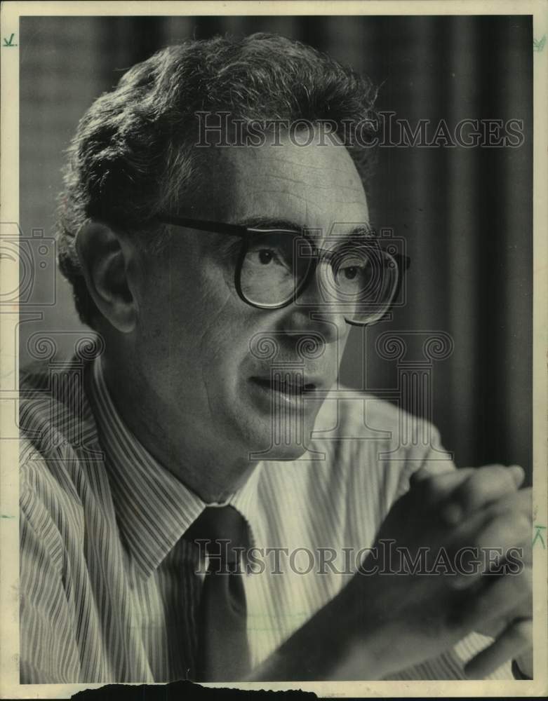 1985 Press Photo Sig Gissler Milwaukee Journal Editor - mjc30880 - Historic Images