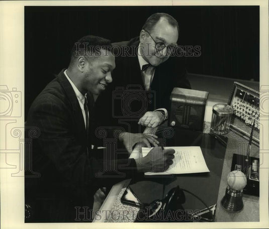 1993 Press Photo Actors Alton Fitzgerald White & Joel Hatch in "The First", IL