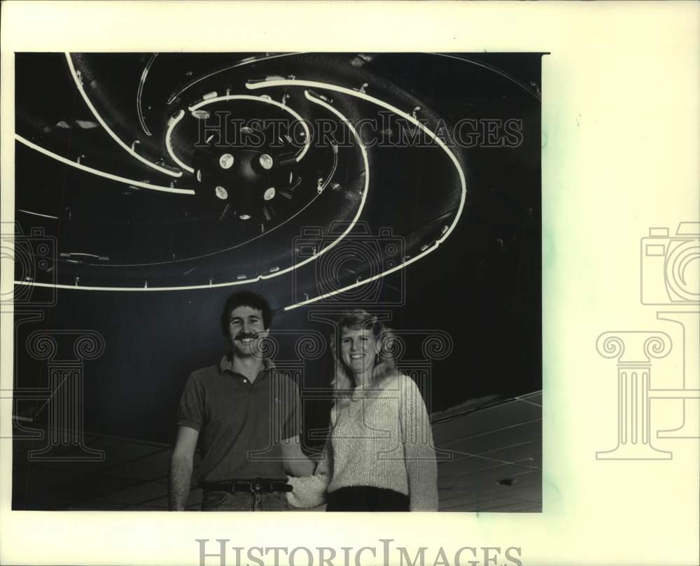 1986 Press Photo John &amp; Karen Stegmeyer owners, The Outer Limits club, Milwaukee - Historic Images