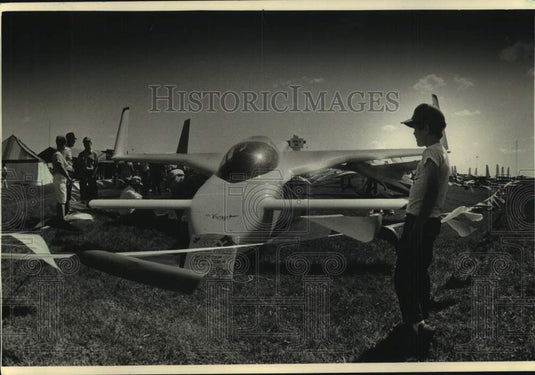 1986 Press Photo The unusual "Cozy" at the Experimental Aircraft Association - Historic Images