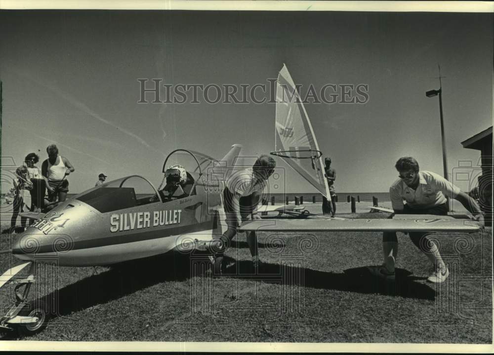 1985 Press Photo Smallest Jet, Silver Bullet, Experimental Aircraft Assoc Fly-in - Historic Images