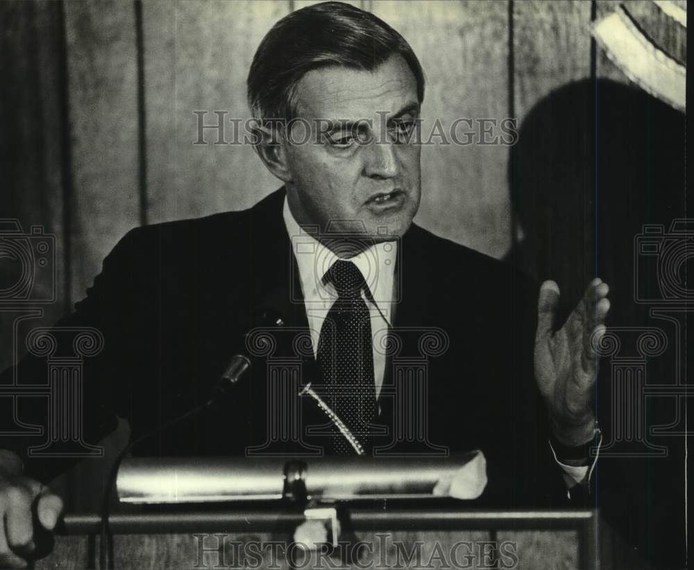 1980 Press Photo U.S Vice President Walter Mondale on presidential campaign, WI - Historic Images