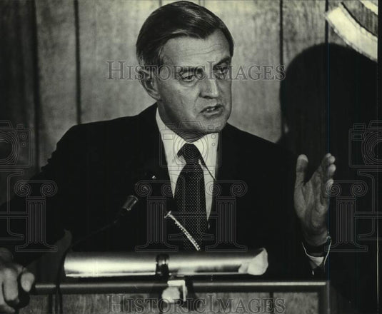 1980 Press Photo U.S Vice President Walter Mondale on presidential campaign, WI - Historic Images