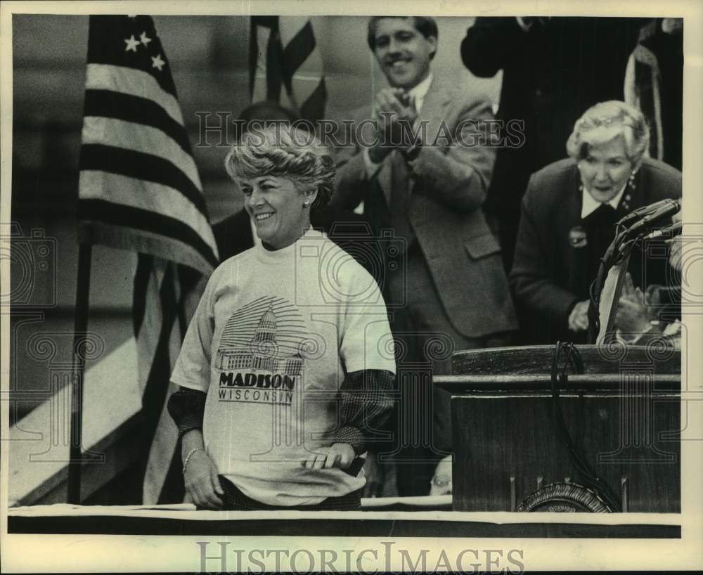 1984 Press Photo Geraldine Ferranro tried on T-shirt after speech in Madison. - Historic Images