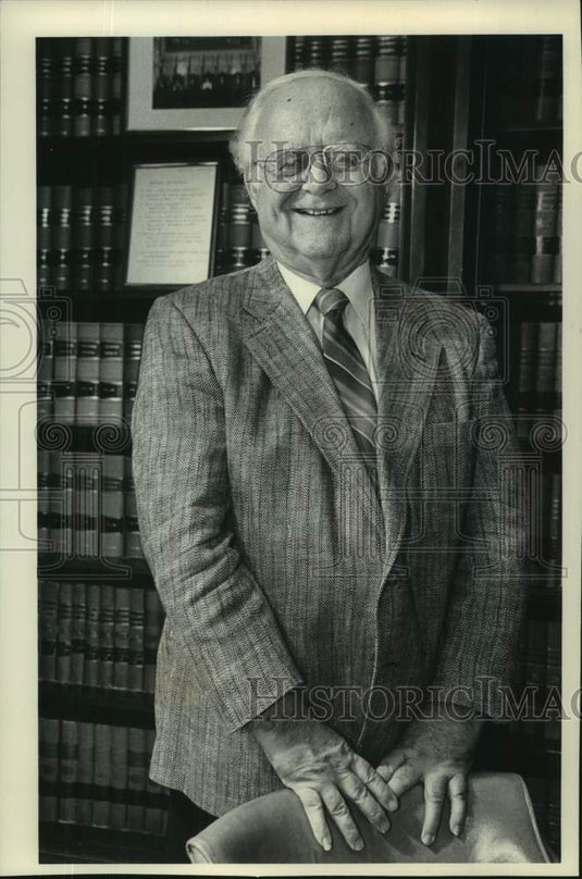 1989 Press Photo Donald W. Steinmetz State Supreme Court Justice Wisconsin - Historic Images