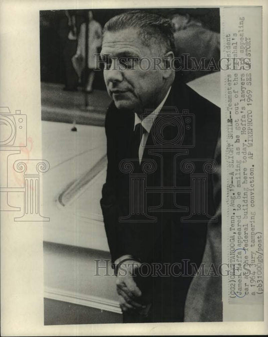 1969, James Hoffa at federal building in Chattanooga, Tennessee. - Historic Images