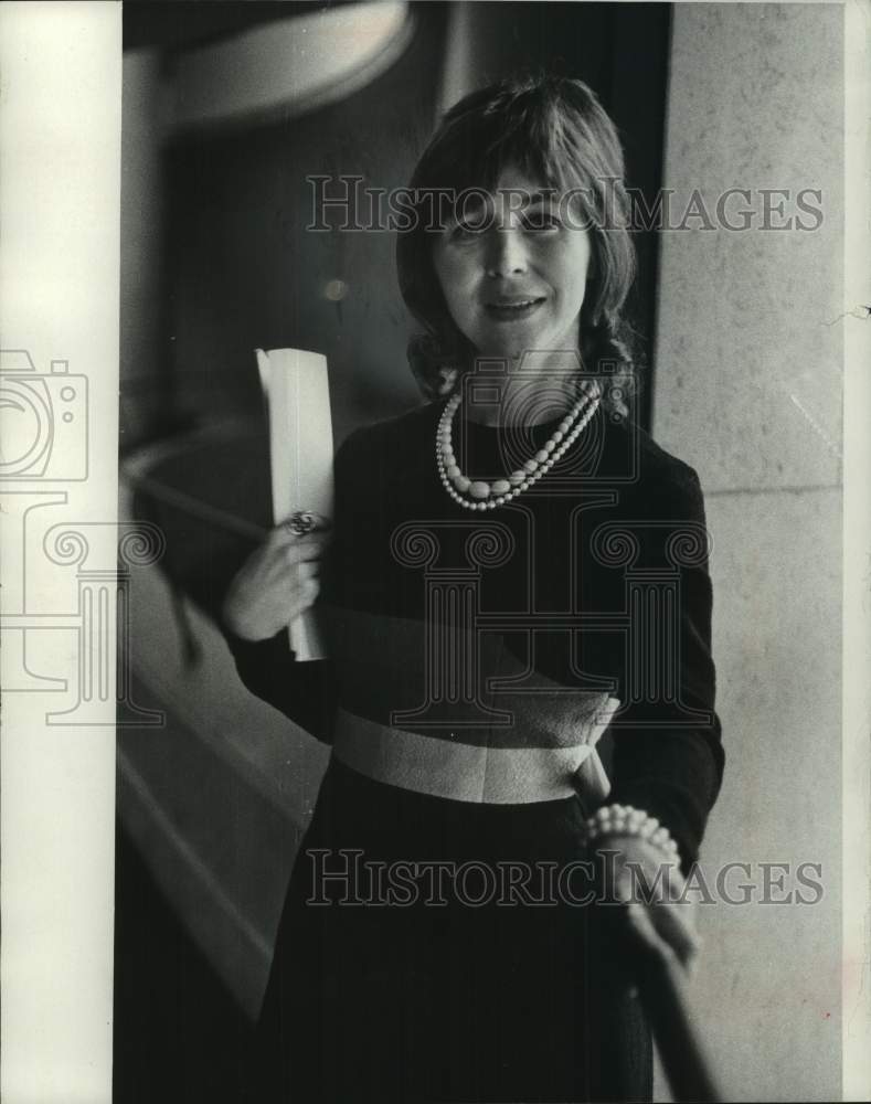 1975 Press Photo Opera singer Olivia Stapp, Mezzo-Soprano. - mjc31972 - Historic Images