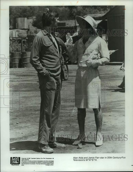 1993 Press Photo Alan Alda and Jamie Farr in M.A.S.H. - mjc32011 - Historic Images