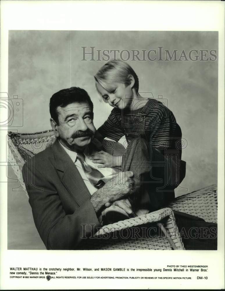 1993 Press Photo Walter Matthau &amp; Mason Gamble in &quot;Dennis the Menace&quot; - Historic Images