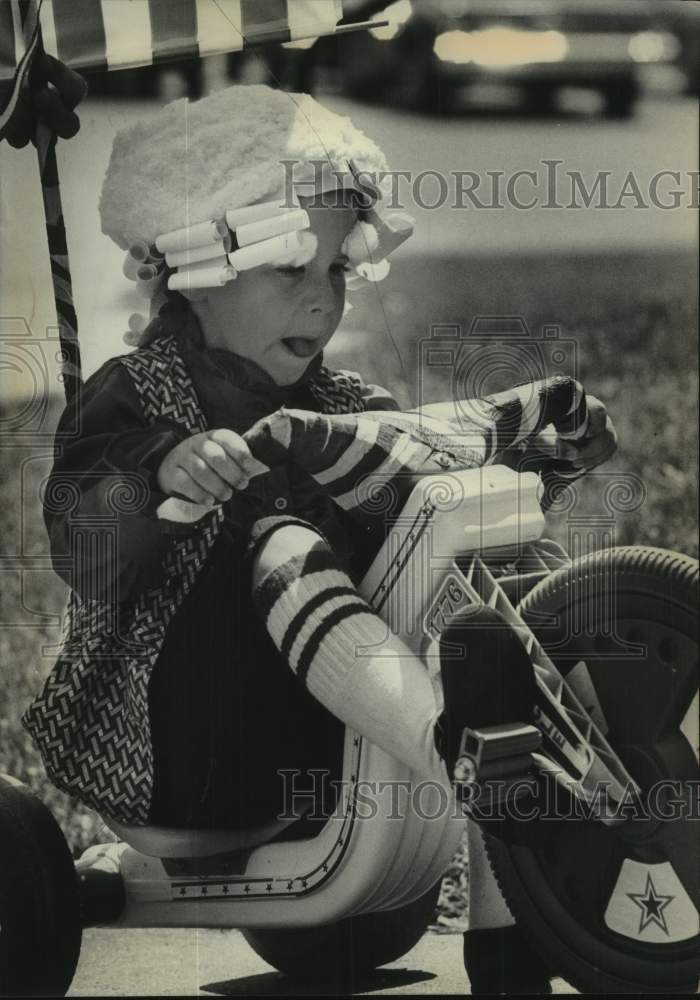 1976 Press Photo James Miller on his Big Wheel Wauwatosa - mjc32151 - Historic Images