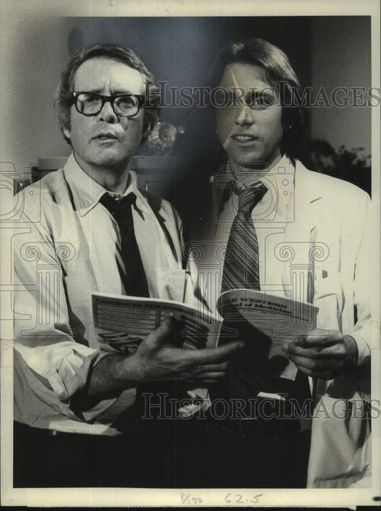 1977 Press Photo Patrick McGoohan & John Getz on "Rafferty". - mjc32191 - Historic Images