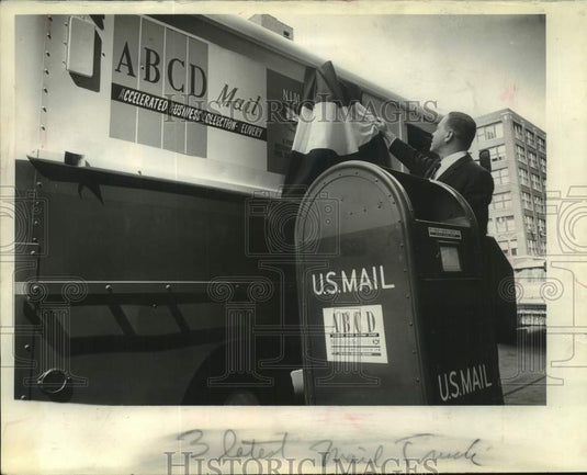 1963, Deputy Assistant Postmaster General Amos Coffman in Milwaukee - Historic Images