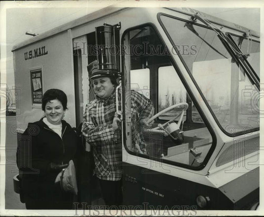 1966 Press Photo Milwaukee's women mail carriers, Adeline Kerrar and Mrs. Tevik-Historic Images