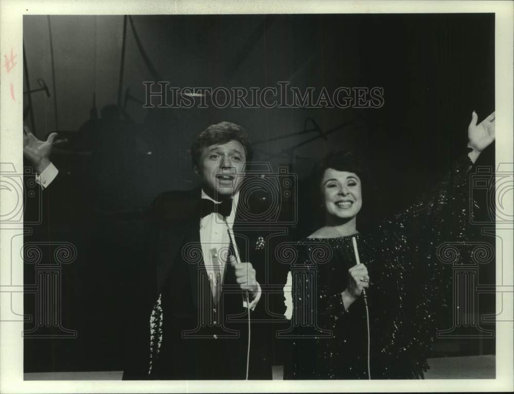 1977 Press Photo Singers Steve Lawrence &amp; Eydie Gorme - mjc32487 - Historic Images