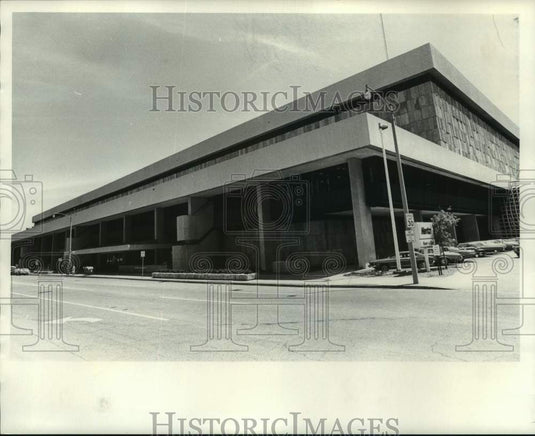 1973, Milwaukee's new US Post Building, Wisconsin - mjc32598 - Historic Images