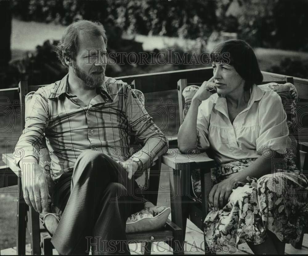 1978 Press Photo Joan and Bill Stevens sit on a porch - mjc32634 - Historic Images