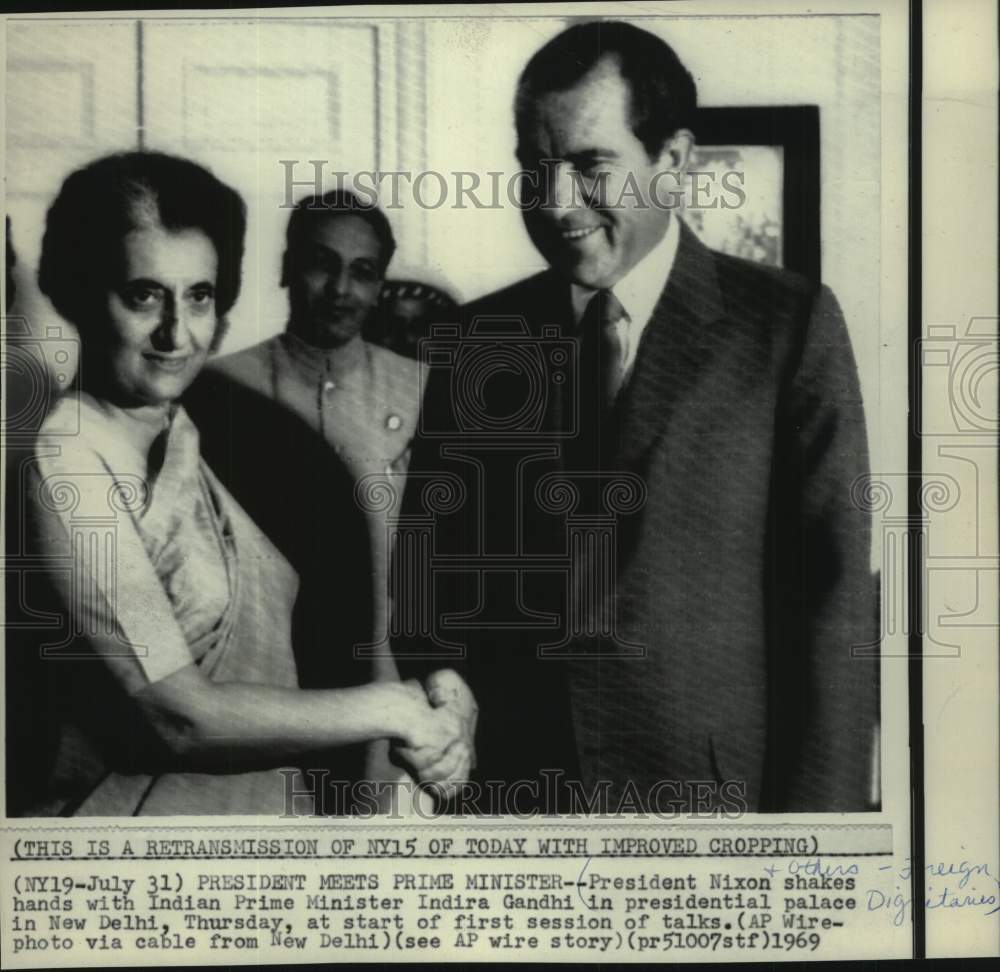 1969, President Nixon with Indira Gandhi in New Delhi - mjc32643 - Historic Images