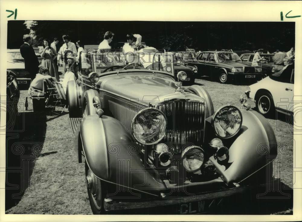 1987 Press Photo English polo fans at Windsor Great Park &amp; their automobiles - Historic Images