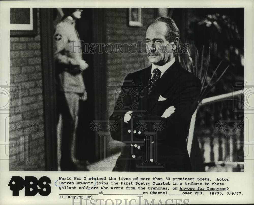 1977 Press Photo Darren McGavin on Anyone for Tennyson? - mjc32877 - Historic Images