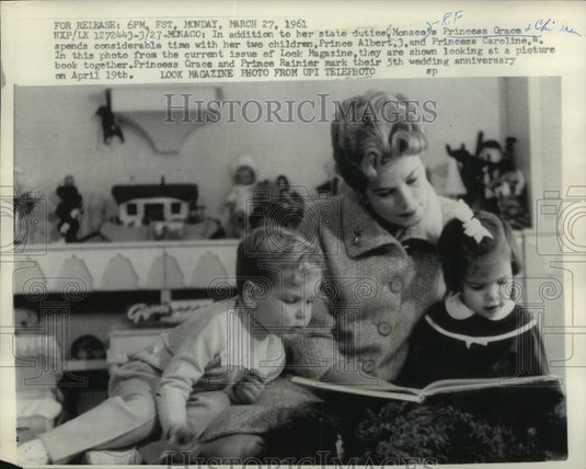 1961, Prince Grace of Monaco reading with her children, Monaco - Historic Images
