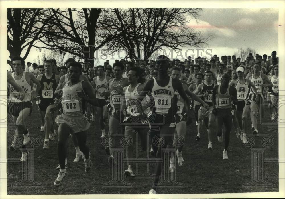 1994 Press Photo University of Wisconsin Cross Country team runs in Championship - Historic Images