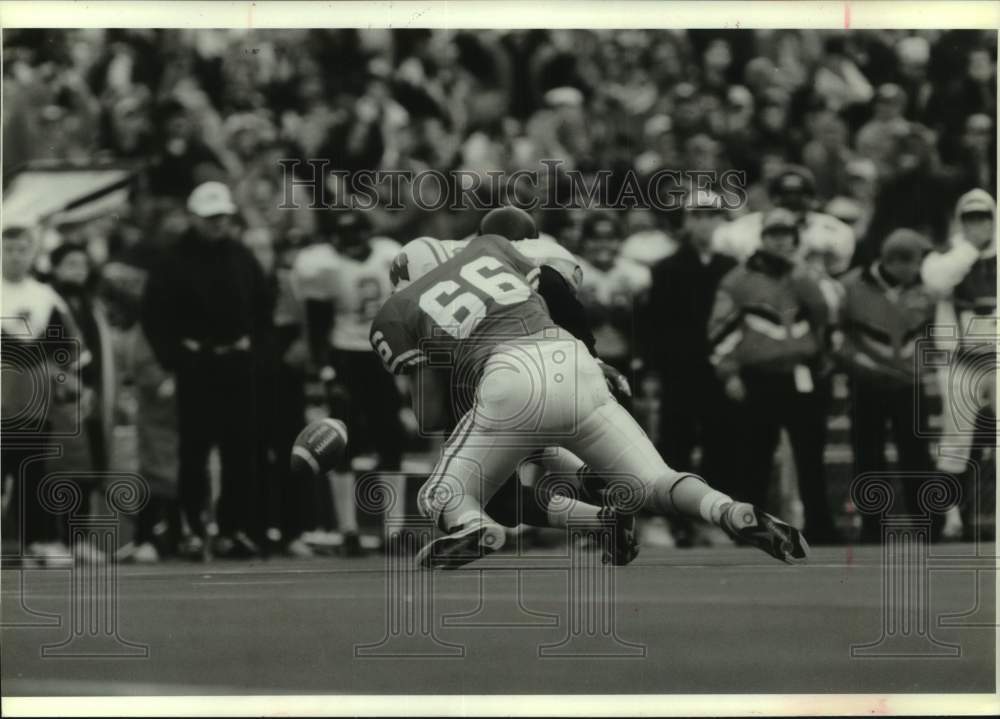 1994 Press Photo University of Wisconsin-Madison football player Mike Thompson - Historic Images