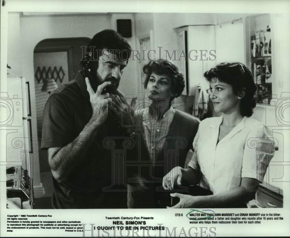 1982 Press Photo Walter Matthau in scene from &quot;I Ought To Be In Pictures&quot; - Historic Images