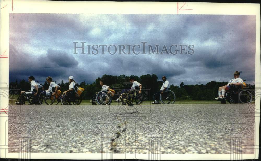 1993 Press Photo University of Wisconsin - Whitewater wheelchair sports camp - Historic Images