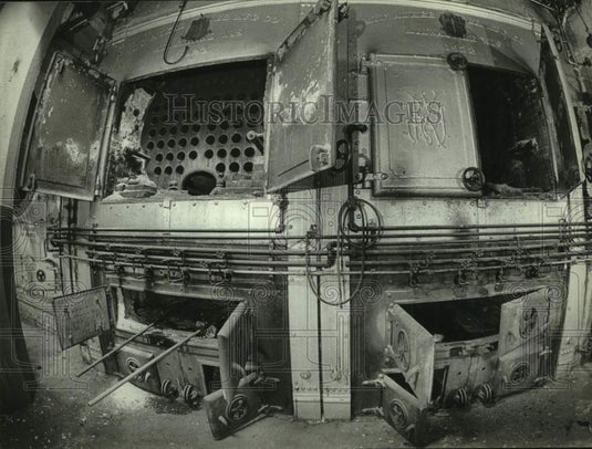 1982 Press Photo University of Wisconsin's original coal broiler in old building - Historic Images