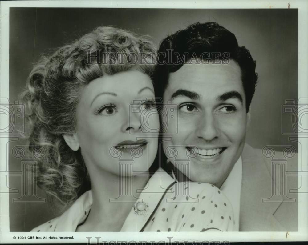 1991 Press Photo Frances Fisher, Maurice Benard are Lucy and Desi in TV special - Historic Images