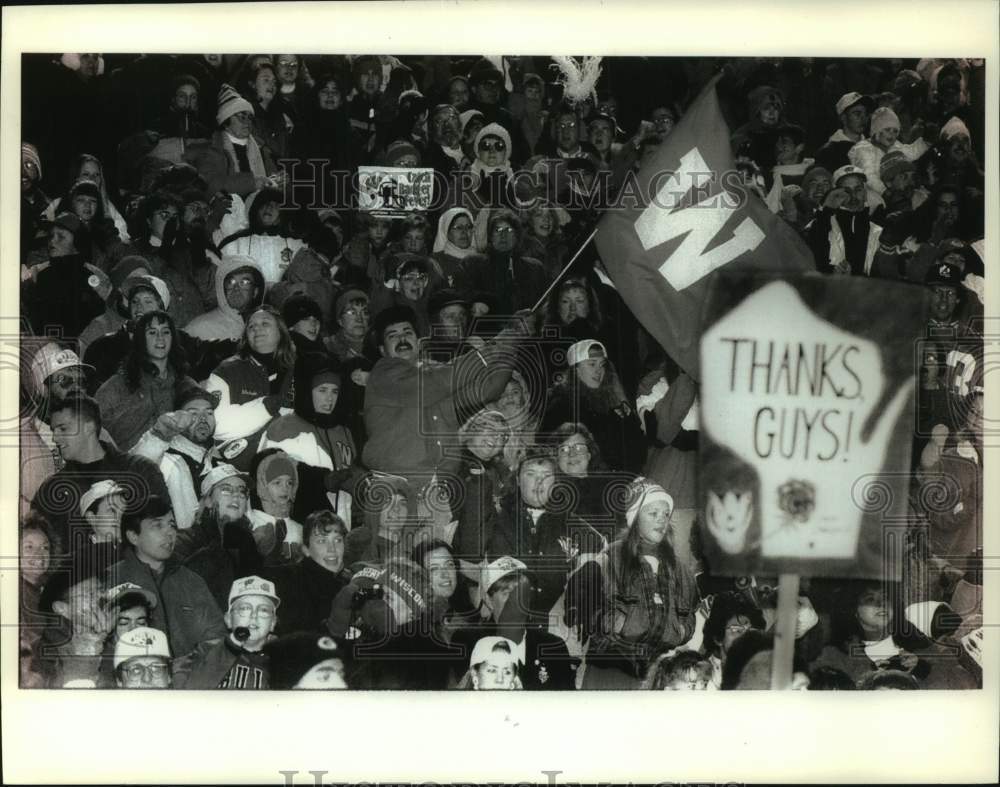 1994 Press Photo Fans cheer on the Badger football team at Camp Randall Stadium - Historic Images