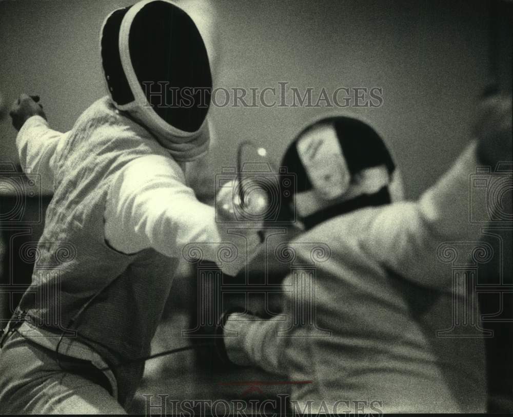 1990 Press Photo Jason Kerstein of University of Wisconsin-Madison Fencing Team - Historic Images