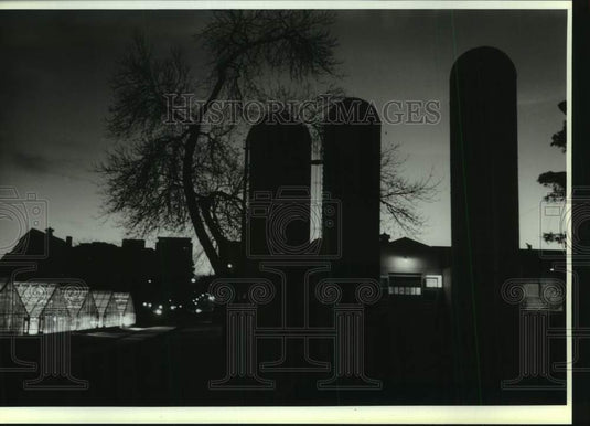1993 Press Photo University of Wisconsin - Agricultural School - mjc33885 - Historic Images