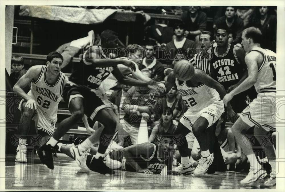 1992 Press Photo University of Wisconsin-Madison basketball game - mjc33889 - Historic Images