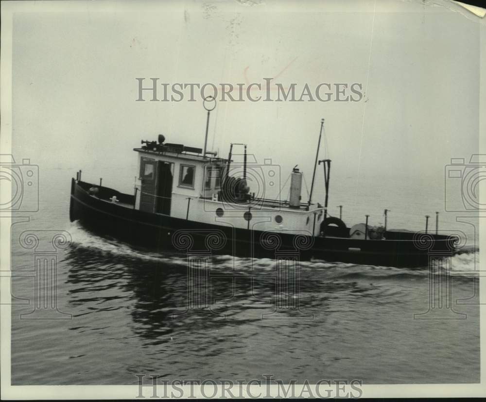 1973, Lake Superior Environmental Studies Center research boat, Gull - Historic Images