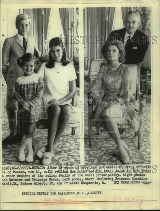 1971, Prince Rainier and Princess Grace of Monaco and children - Historic Images