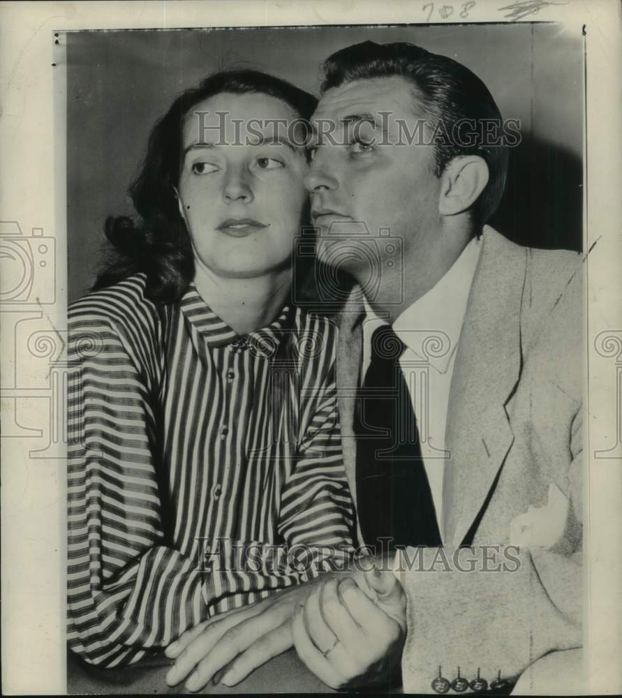 1948, Robert Mitchum &amp; his wife, Dorothy, after his narcotics arrest - Historic Images