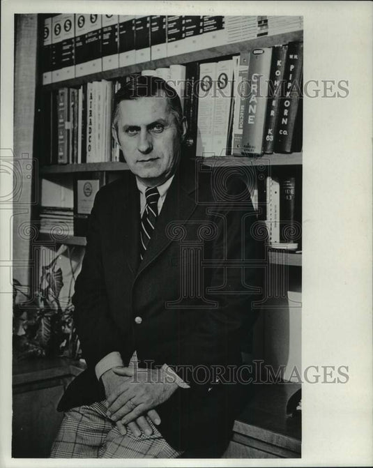 1971, Joseph D Starck, Metropolitan Builders Association of Milwaukee - Historic Images