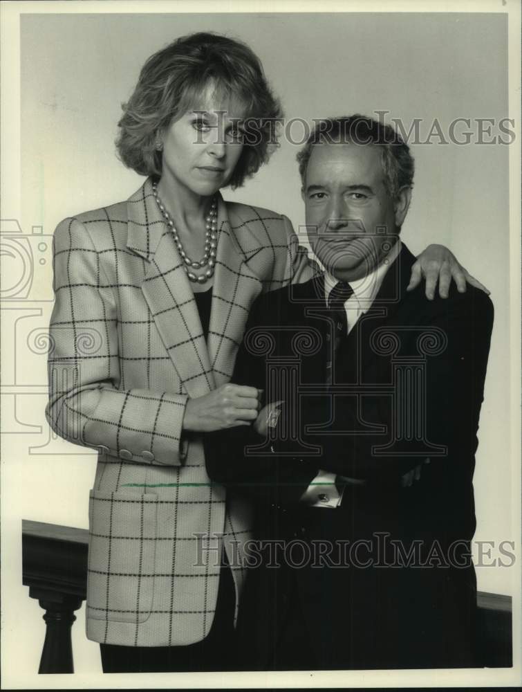 1990 Press Photo Jill Eikenberry and Michael Tucker in &quot;L.A. Law&quot; - mjc34137 - Historic Images