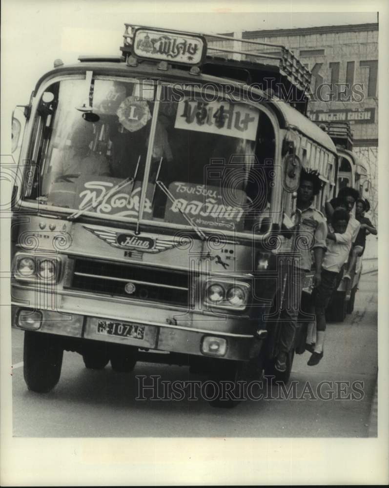 1976 Press Photo Overflowing school buses in Bangkok, Thailand - mjc34159 - Historic Images