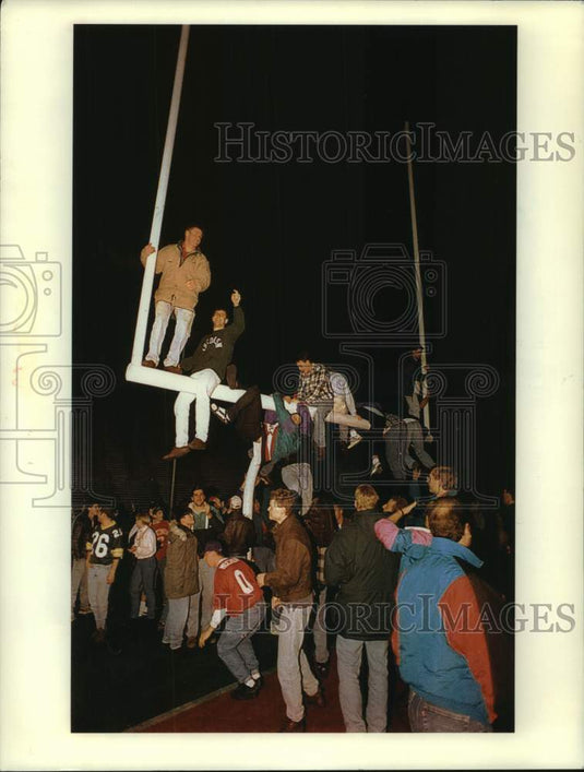 1994 Press Photo University of Wisconsin Football fans celebrate - mjc34261 - Historic Images