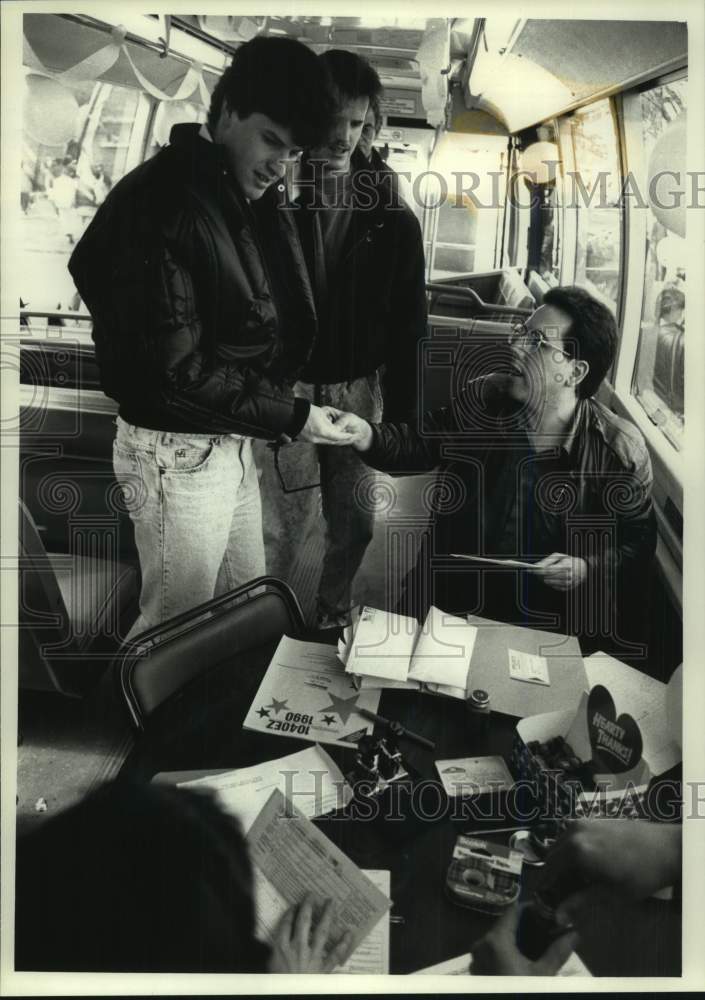 1991 Press Photo Pat Purdy Jr. Receiving Pin for Filing His Income Tax Return - Historic Images