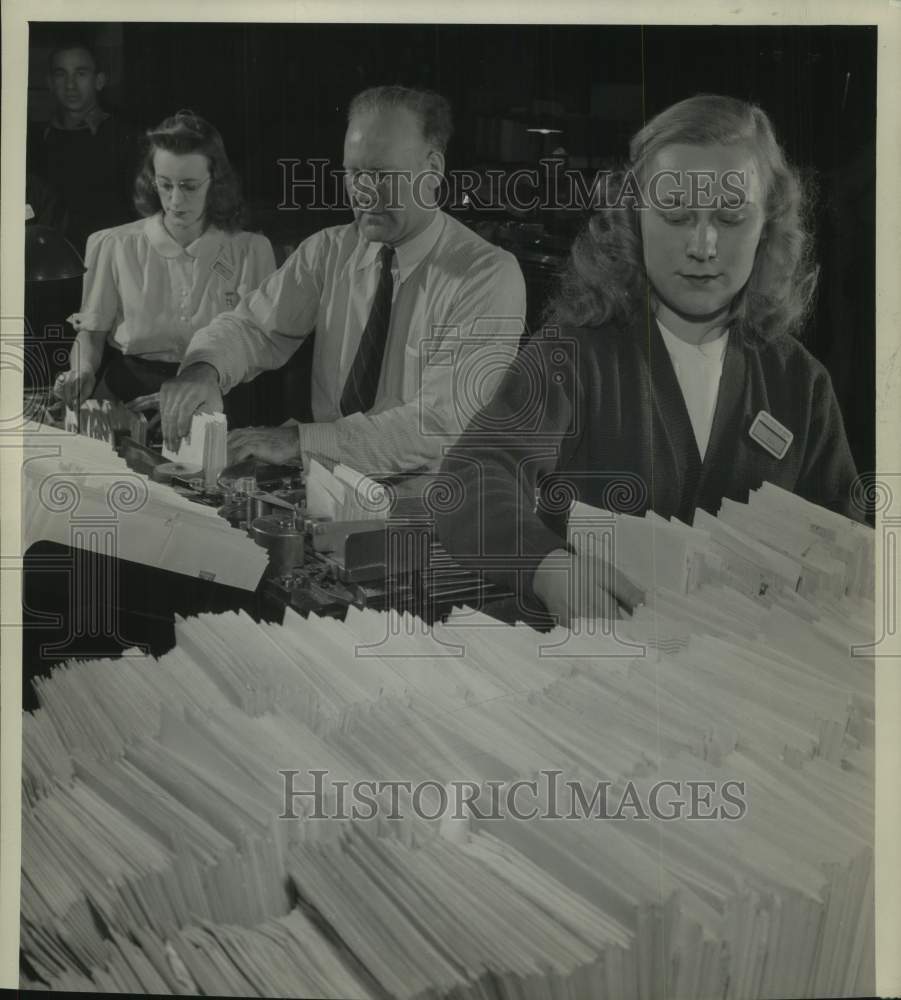 1945, United States Post Workers Process Mail in Milwaukee, Wisconsin - Historic Images