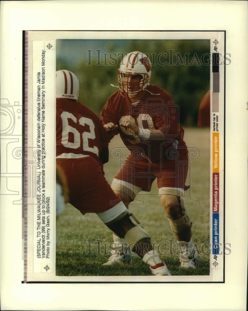 1992 UW football&#39;s Jamie Vanderveldt during practice, Madison - Historic Images