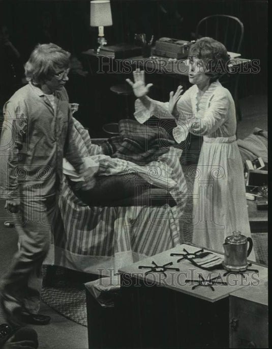 1973 Press Photo Rita Moreno & Skip Hinnant in "The Owl and the Pussycat- Historic Images